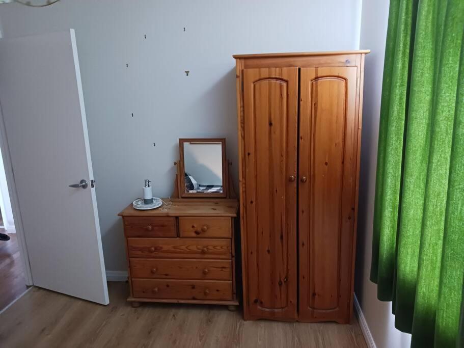 Charming House In Westport Villa Ngoại thất bức ảnh